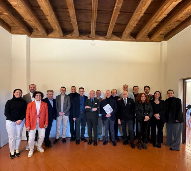Saldi invernali 2024, inizio in chiaroscuro Ricchiardi, “Necessaria regolamentazione delle campagne sconti selvaggi, maggior sostegno alla presenza dei negozi di moda nelle città e nei centri storici”.